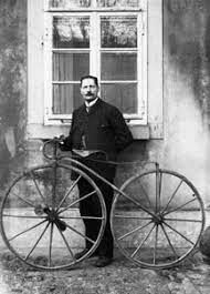  Кто изобрёл велосипед?