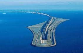   Через какой пролив проходит мост-тоннель, который соединяет столицу Дании Копенгаген и шведский город Мальмё?