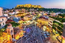 Как называют европейцев, живущих в Афинах?