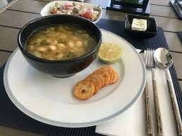 Из чего готовится греческий суп «ревифья»?